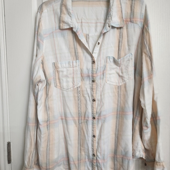 Maurices Sz 3 Plaid Button-Up Shirt - Picture 4 of 9